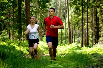 Papier Peint photo Lavable Jogging jogging en forêt