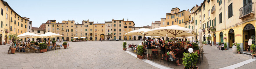 Lucca Marktplatz Toskana Panorama