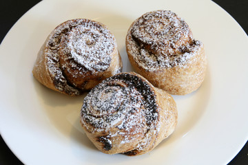 drei Mohnschnecken