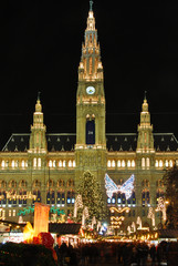 Wiener Rathaus mit Christkindlmarkt 060