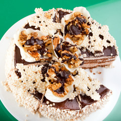 Cake with walnuts and chocolate