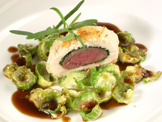 Rehrücken im Weissbrotmantel