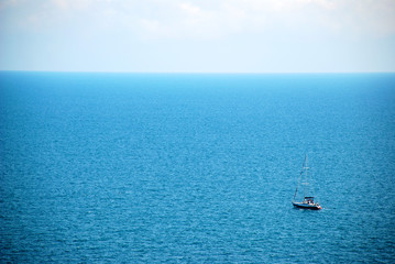 Obraz premium small boat at sea