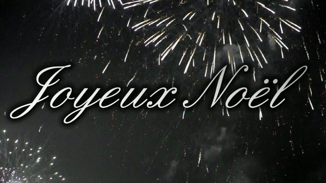 Joyeux No&euml;l d&eacute;roulant, feu d'artifice bouquet final - Vid&eacute;o HD