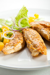 Grilled turkey fillet and vegetable salad