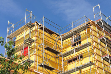 Baugerüst zur Anbringung der Fassade