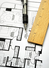 Drawing the floorplan with a pen and ruler