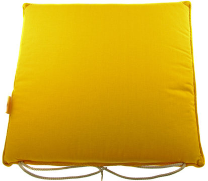 coussin jaune transat fond blanc