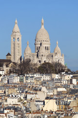 Fototapeta na wymiar Sacred Heart zobaczyłem dachy Paryża