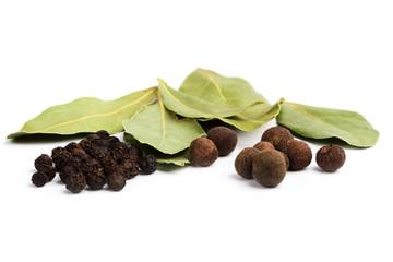 bay leaves and pepper