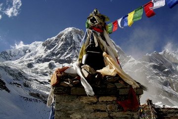 Gebetsfahnen am Annapurna