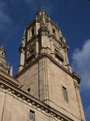 Fototapeta na wymiar Torre de la Clerecia de la Universidad Pontificia de Salamanca