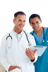 Fototapeta premium Internatioanl doctors smiling at the camera