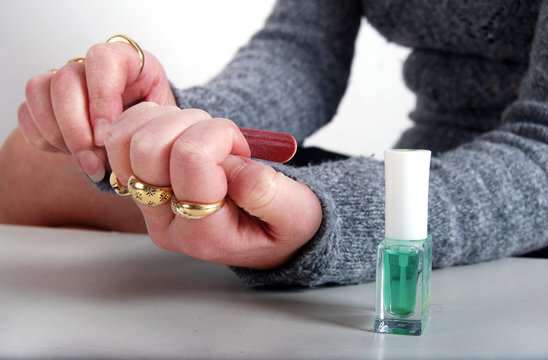 Lime &agrave; ongle et durcisseur