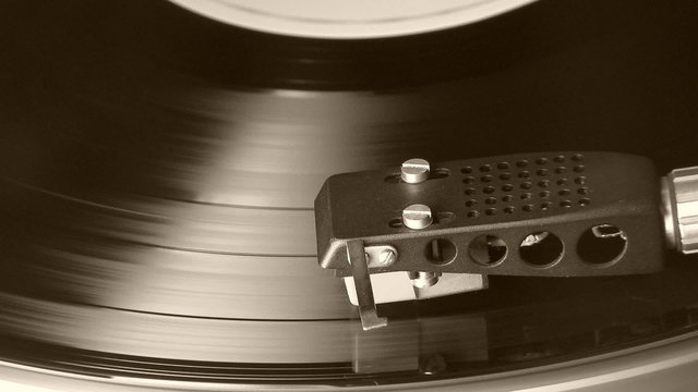 Turntable, vinyl player