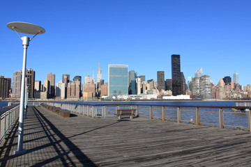 Obraz premium New York City skyline on a Clear Blue day