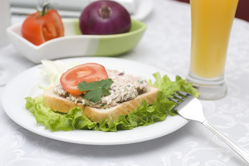 Tuna salad sandwich