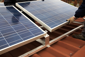 mounting solar panels 02