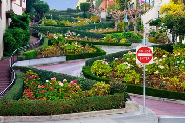 Selbstklebende Fototapete San Francisco Lombard Street in San Francisco