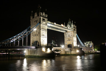 London architecture outdoors at night.