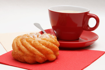 tasse kaffee mit gebäck