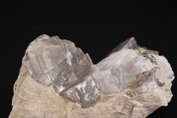 Bergkristall mit Kalkstein