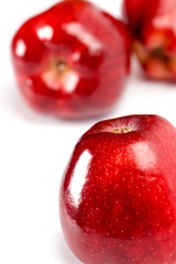 red apples