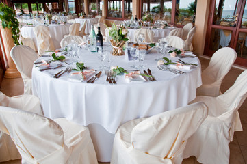 tavola apparecchiata