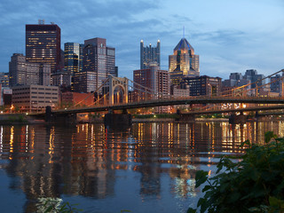 Fototapeta na wymiar Pittsburgh i rzeki Ohio