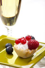 Fruit petite cake