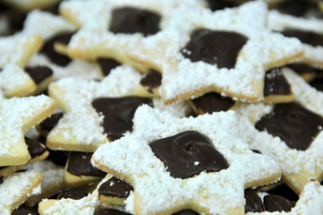 Weihnachtsgebäck - Doppelter Schwarz-Weiß-Stern