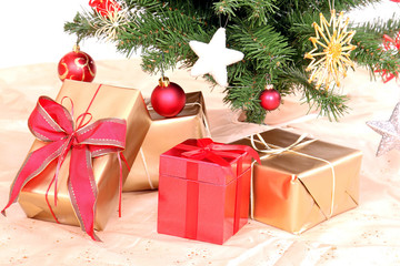 Geschenke unter dem Weihnachtsbaum