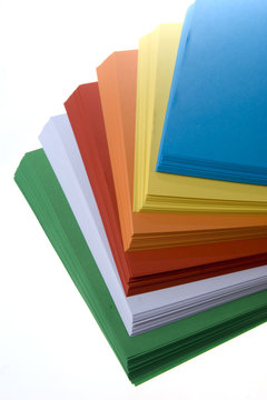 Risma di carta colorata