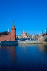 Obraz premium Big stone's (Bolshoy Kamenniy) bridge and St'Basil Cathedral