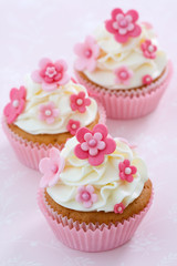 Flower cupcakes