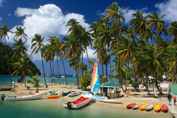 Tropical Beach on Marigot bay-St. Lucia - obrazy, fototapety, plakaty