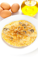 mushrooms olives and potatoes omelette