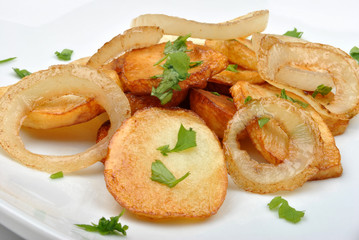 roasted potato with organic onion on a plate
