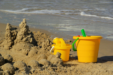 Fototapeta na wymiar Strandspielzeug - beach toy 04