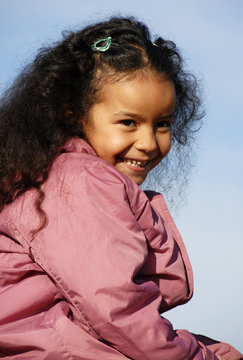 fillette souriante