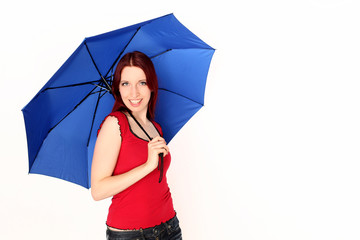 Frau mit blauem Schirm