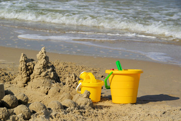 Fototapeta na wymiar Strandspielzeug - beach toy 05