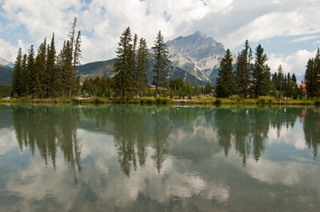 Fototapeta na wymiar Bow River at Banff, Alberta, Canada