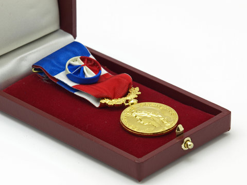 MEDAILLE DU TRAVAIL