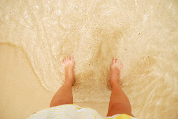 Avoir les pieds dans l'eau