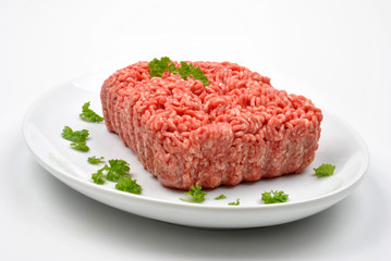 minced meat with parsley on a plate
