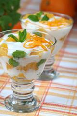 Mint yogurt with oranges