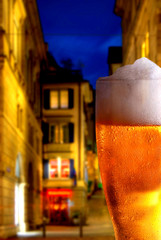 Bier in der Seitengasse