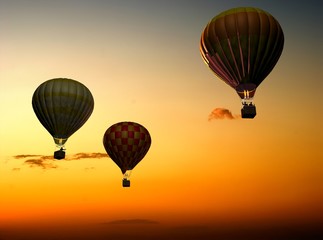 Obraz premium Balloons at sunset