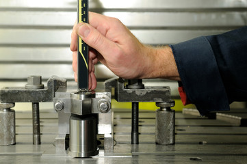 Check measurment by caliper